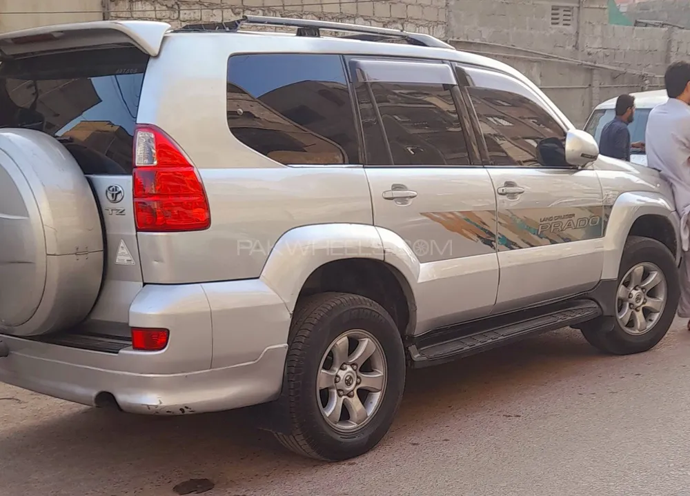 Toyota Prado 2004 for Sale in Karachi Image-1