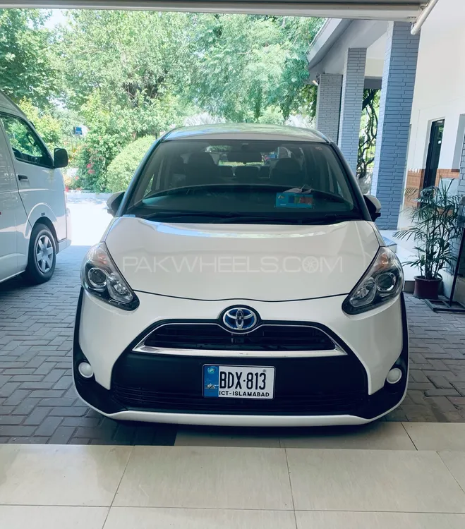 Toyota Sienta 2017 for Sale in Rawalpindi Image-1