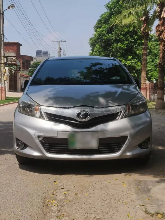 Toyota Vitz 2012 for Sale in Lahore Image-1