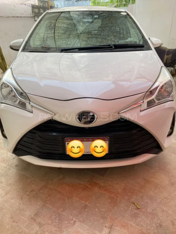 Toyota Vitz 2017 for Sale in Karachi Image-1