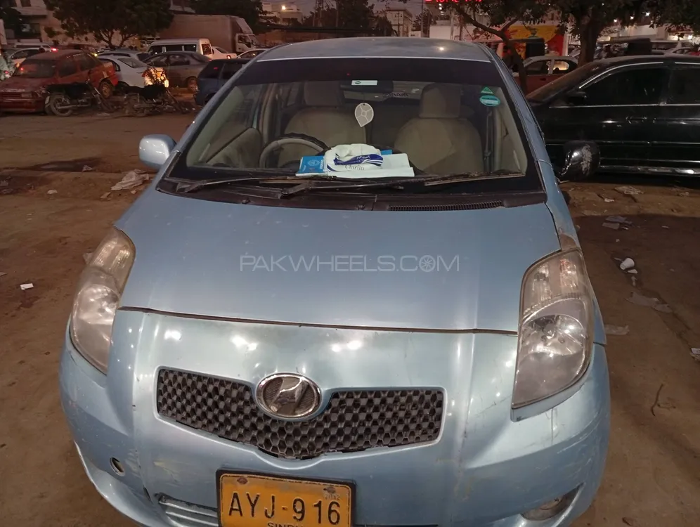 Toyota Vitz 2007 for Sale in Karachi Image-1