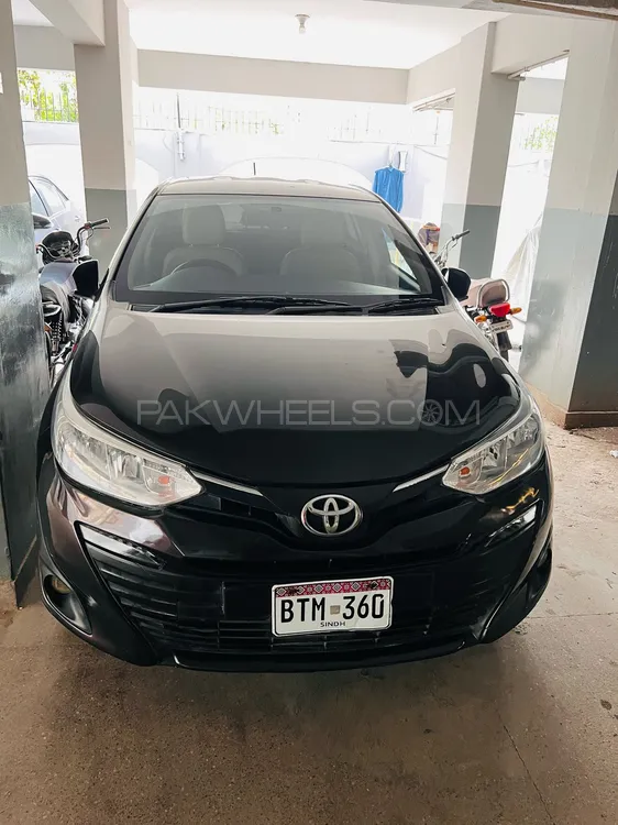 Toyota Yaris Sedan 2021 for Sale in Karachi Image-1