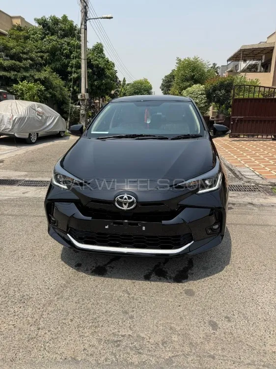 ٹویوٹا یارس سیڈان 2025 for Sale in لاہور Image-1