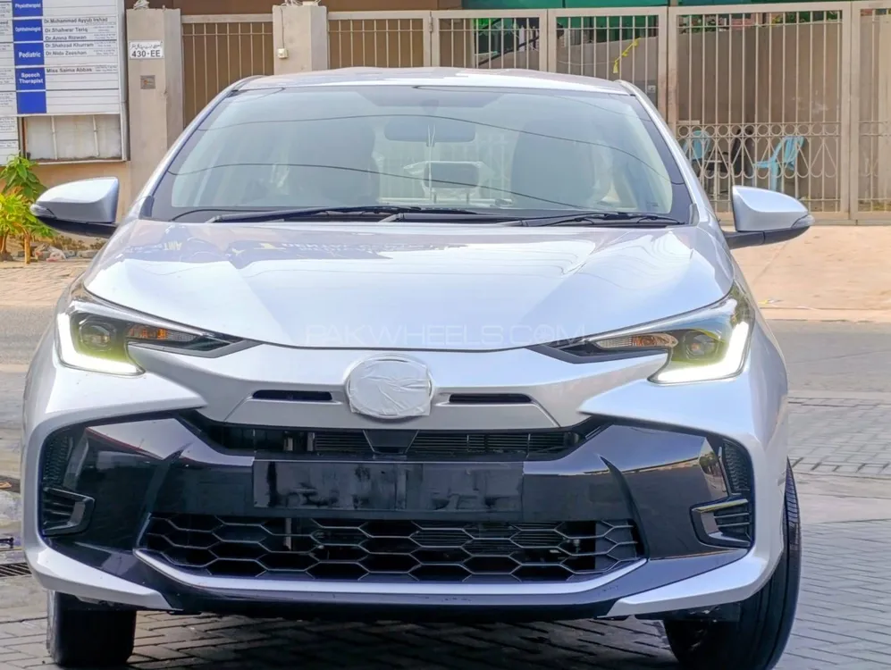 Toyota Yaris Sedan 2025 for Sale in Lahore Image-1