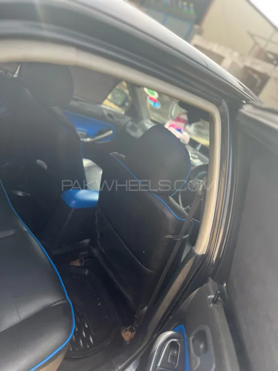 Honda Civic 2000 for Sale in Karachi Honda Civic 2000 for Sale in Karachi Image-10