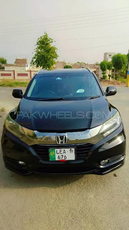 Honda Vezel 2014 for Sale in Islamabad Image-1