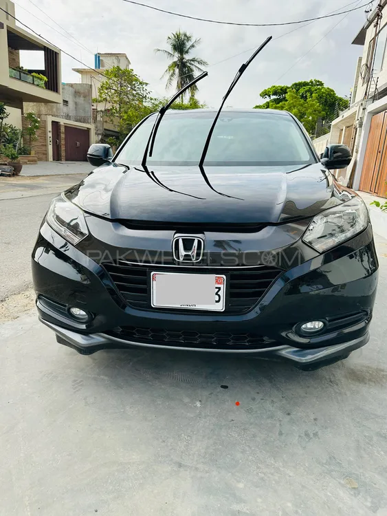 Honda Vezel 2014 for Sale in Karachi Image-1