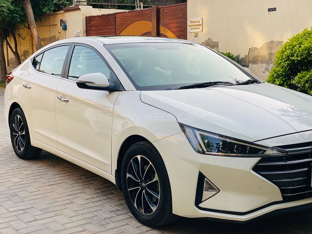 Hyundai Elantra 2022 for Sale in Multan Image-1