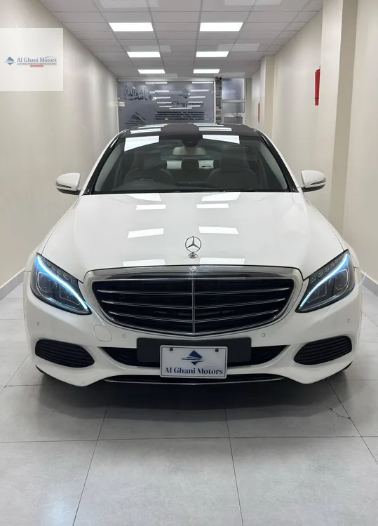 Mercedes Benz C Class 2016 for Sale in Karachi Image-1