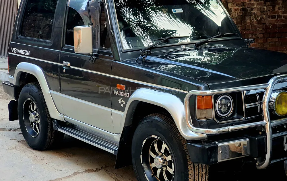 Mitsubishi Pajero 1986 for Sale in Lahore Image-1