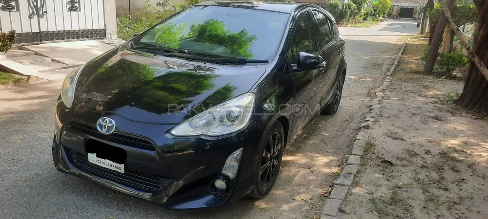 Toyota Aqua 2015 for Sale in Lahore Image-1