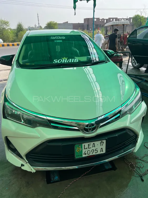 Toyota Corolla 2017 for Sale in Gujrat Image-1