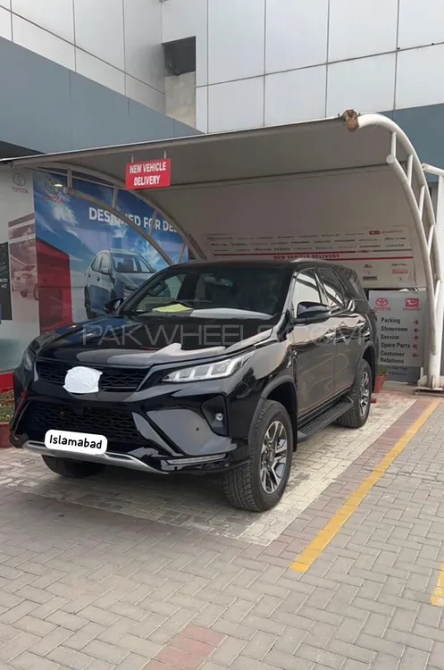 ٹویوٹا فورچیونر 2022 for Sale in فیصل آباد Image-1