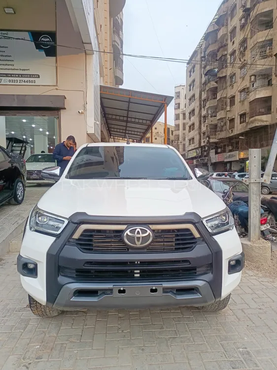 Toyota Hilux 2021 for Sale in Karachi Image-1