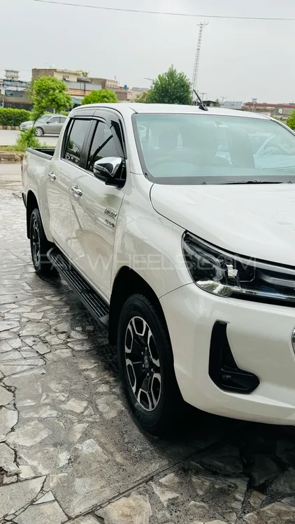 Toyota Hilux 2021 for Sale in Peshawar Image-1
