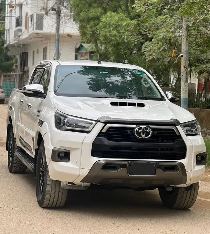 Toyota Hilux 2017 for Sale in Karachi Toyota Hilux 2017 for Sale in Karachi Image-1