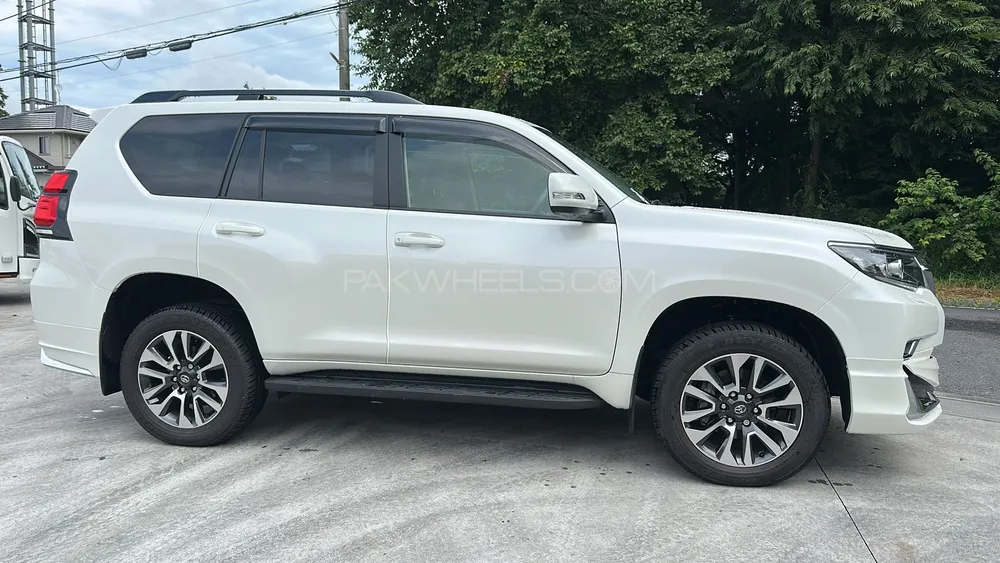 Toyota Prado 2022 for Sale in Gujranwala Image-1