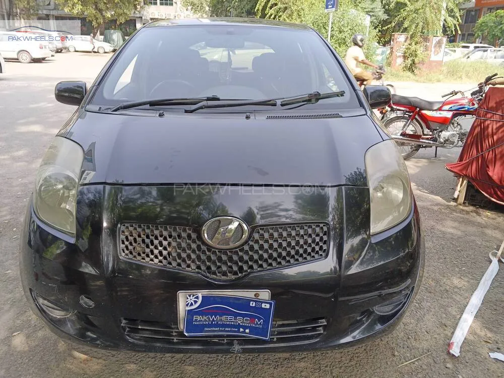 Toyota Vitz 2005 for Sale in Islamabad Image-1