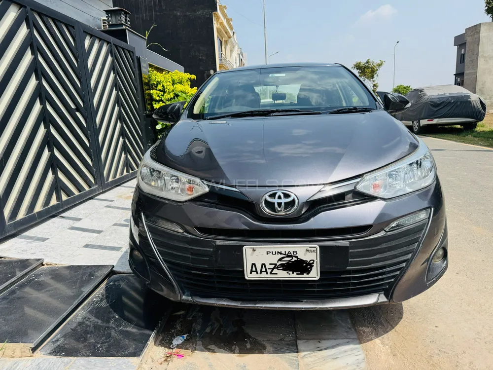 Toyota Yaris Sedan 2020 for Sale in Lahore Image-1