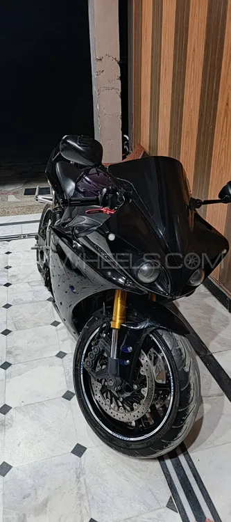 Yamaha YZF-R1 2011 for Sale Image-1