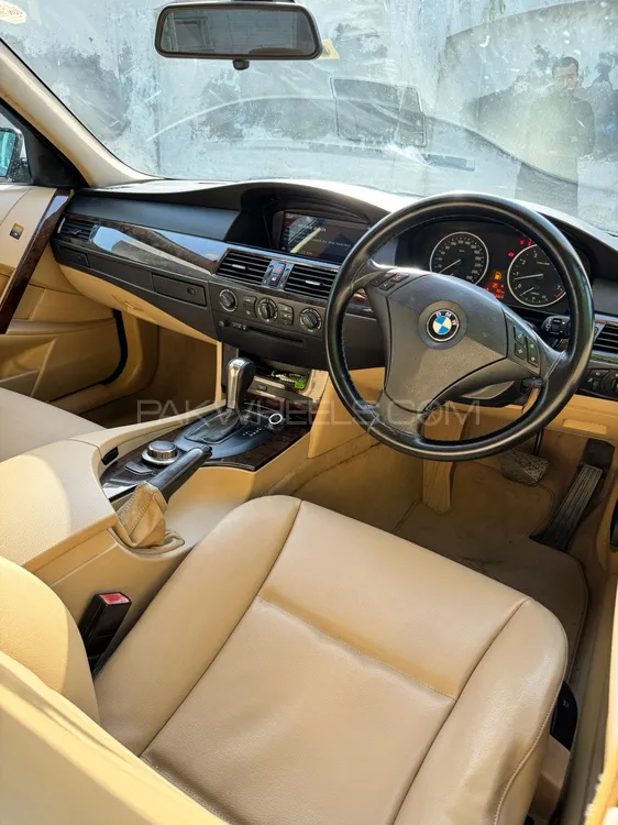 بی ایم ڈبلیو 5 سیریز 2007 for Sale in لاہور بی ایم ڈبلیو 5 سیریز 2007 for Sale in لاہور Image-5