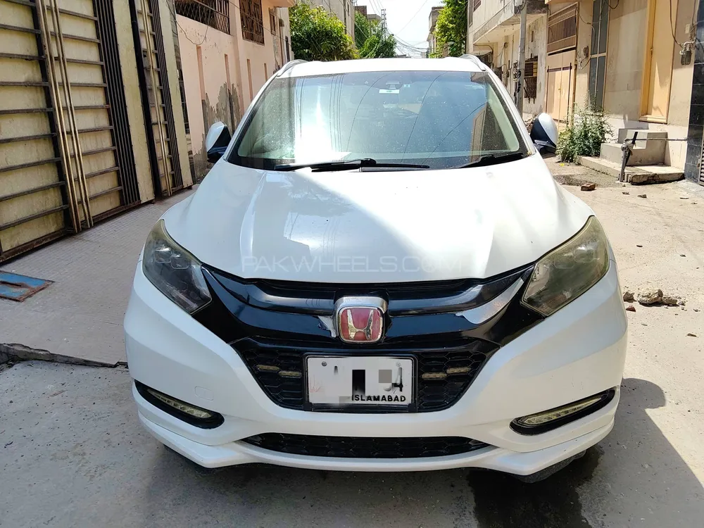 Honda Vezel 2014 for Sale in Faisalabad Image-1