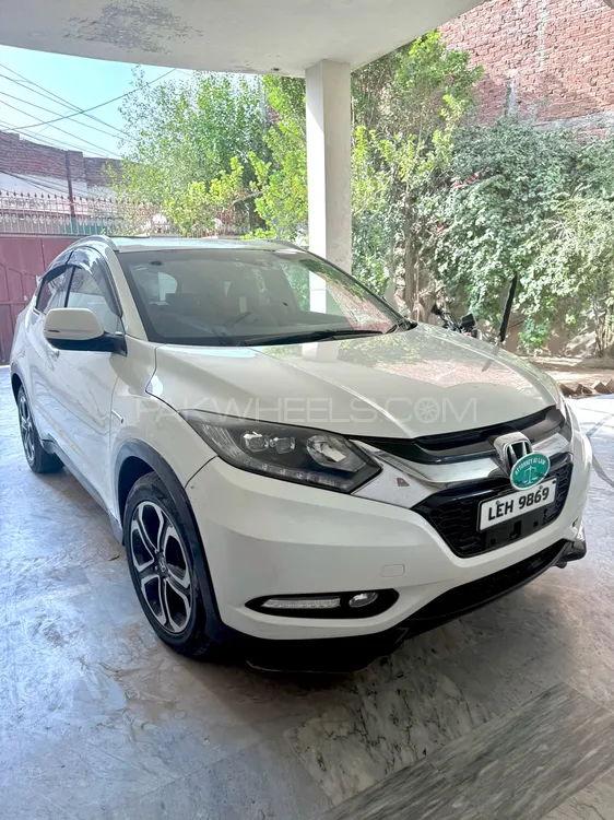Honda Vezel 2014 for Sale in Multan Image-1