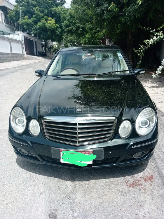 Mercedes Benz E Class 2004 for Sale in Karachi Image-1