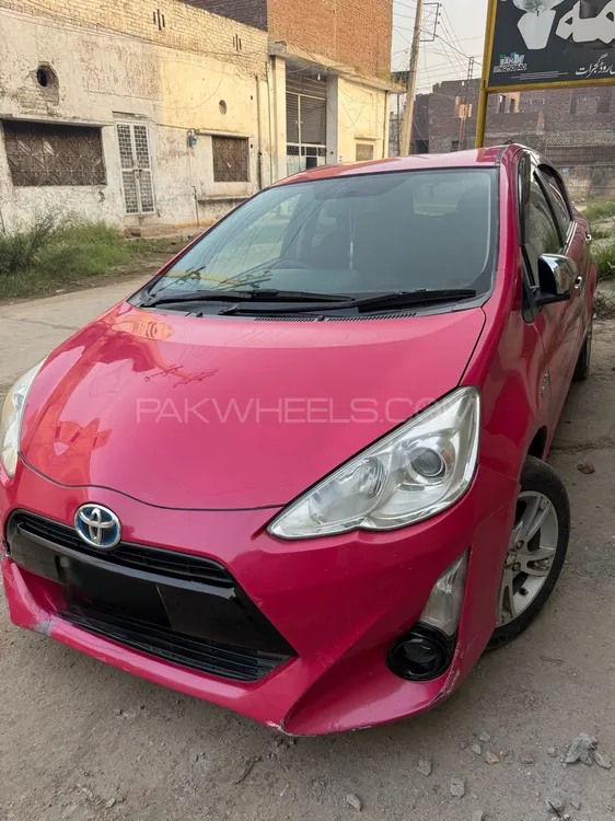 Toyota Aqua 2014 for Sale in Gujrat Image-1