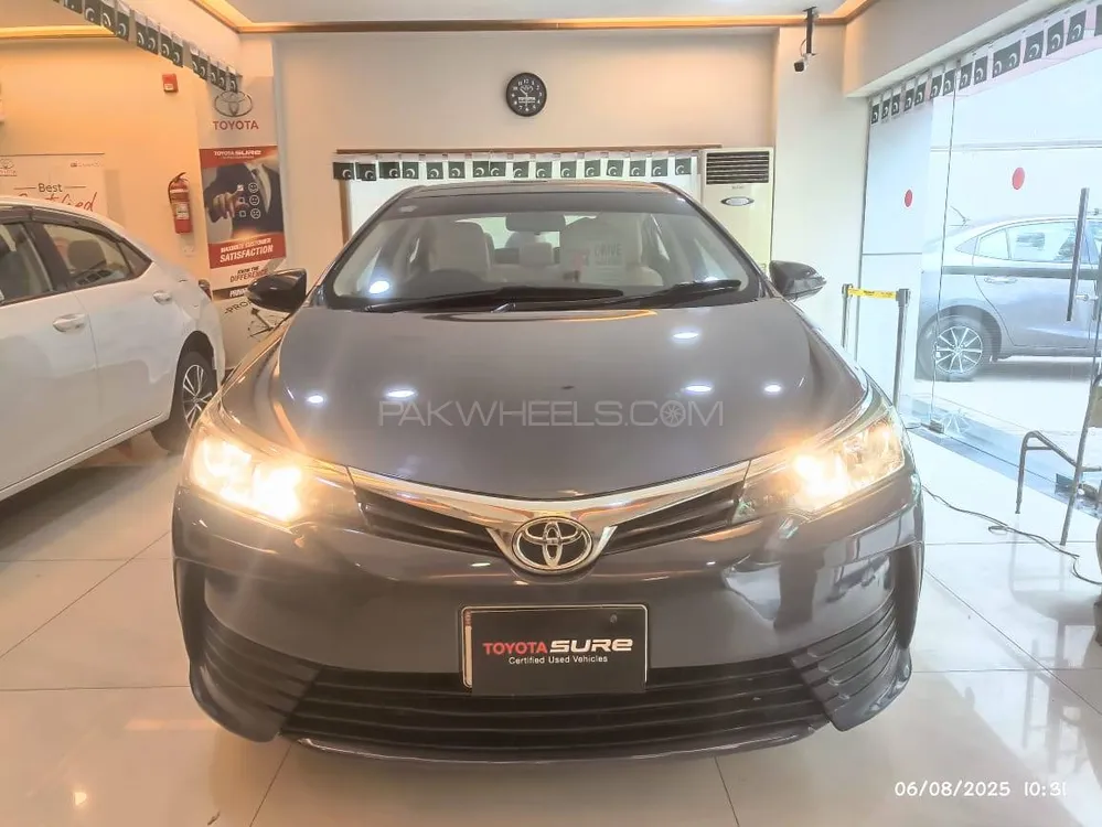 Toyota Corolla 2019 for Sale in Karachi Image-1