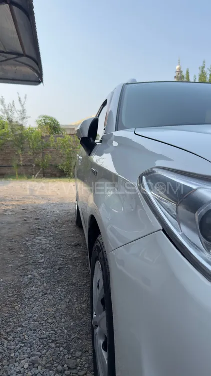 Toyota Corolla Fielder 2015 for Sale in Peshawar Image-1