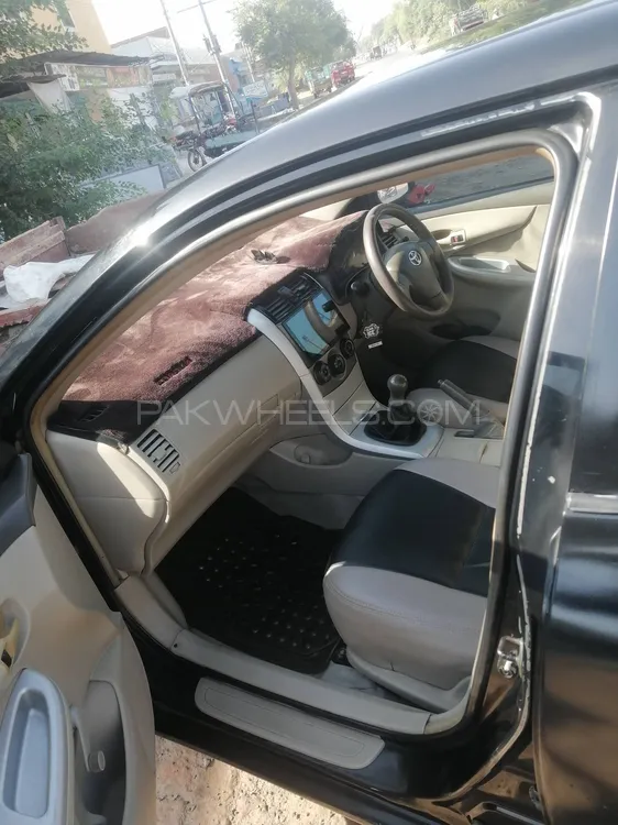 Toyota Corolla 2009 for Sale in Chichawatni Image-1