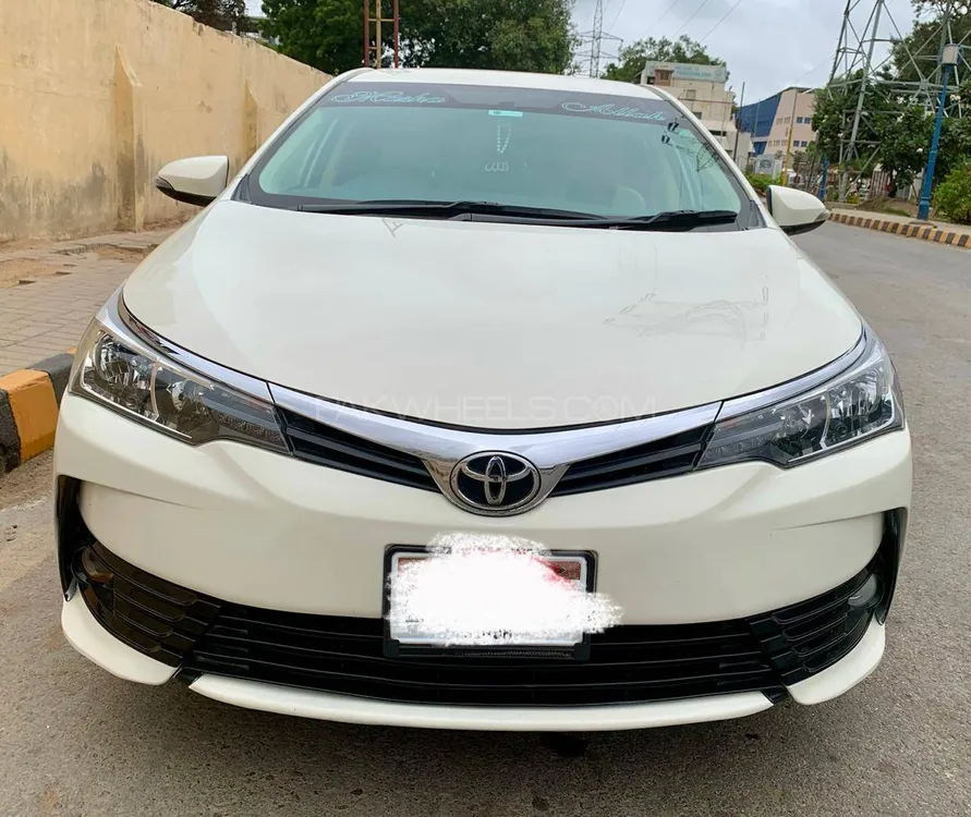 Toyota Corolla 2018 for Sale in Karachi Image-1