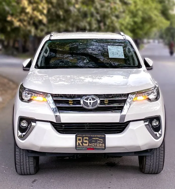 Toyota Fortuner 2018 for Sale in Lahore Image-1