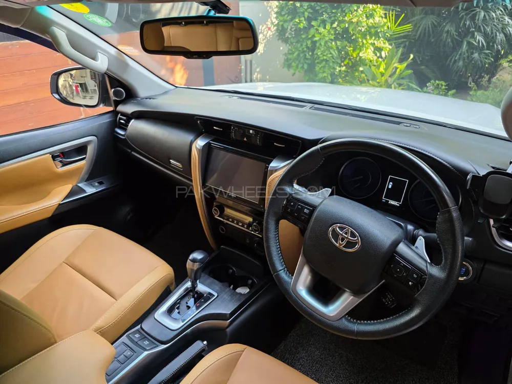 Toyota Fortuner 2021 for Sale in Lahore Image-1