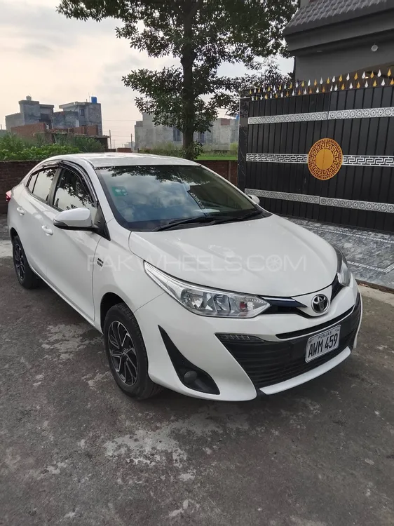 Toyota Yaris Sedan 2020 for Sale in Lahore Image-1