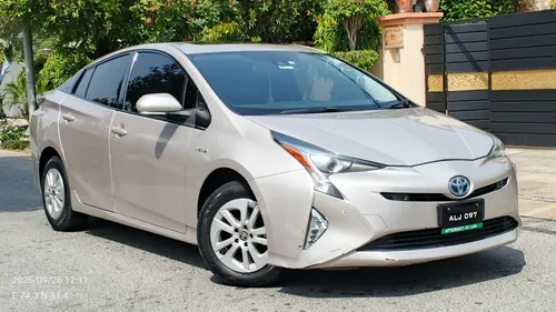 Toyota Prius A Touring Selection 2022