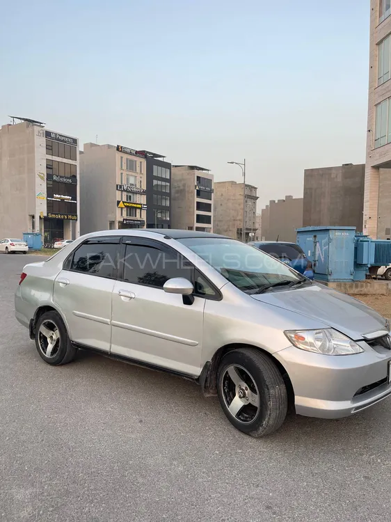 Honda City 2005 for Sale in Lahore Image-1