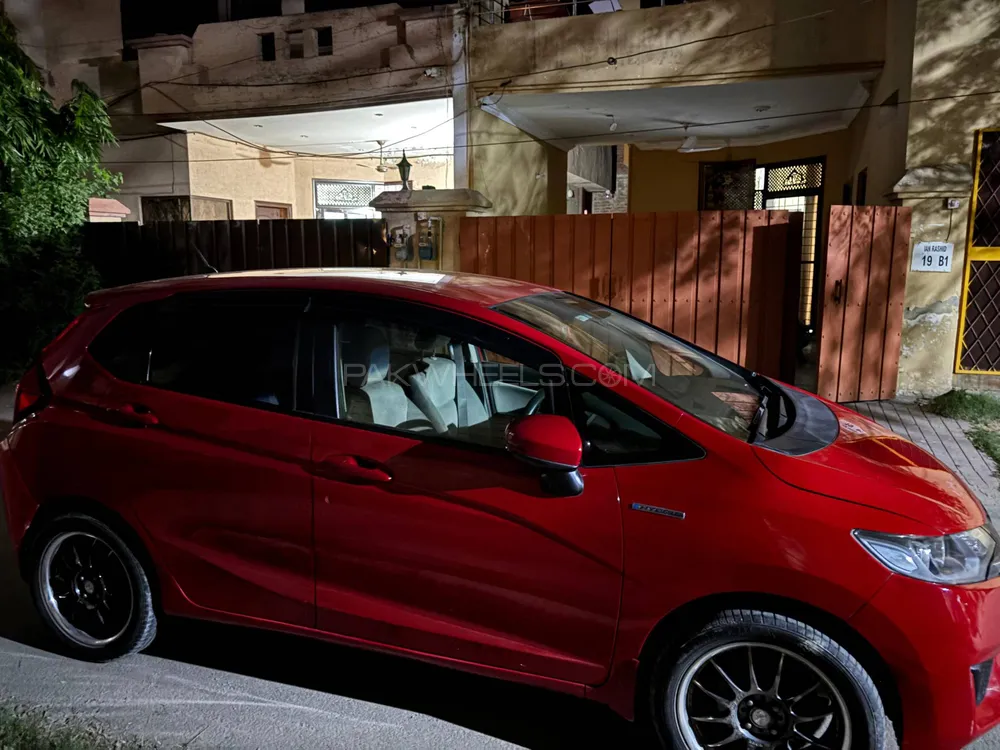 Honda Fit 2014 for Sale in Lahore Image-1