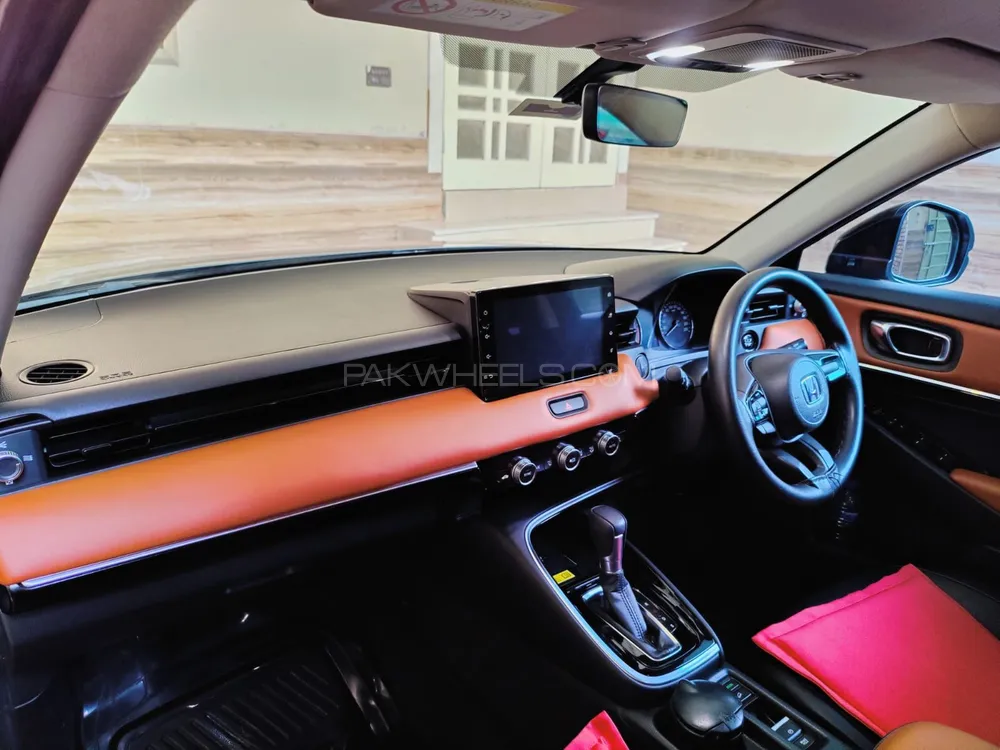 Honda HR-V 2023 for Sale in Gujrat Image-1