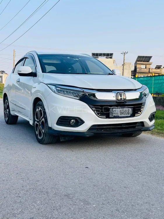 Honda Vezel 2013 for Sale in Islamabad Image-1