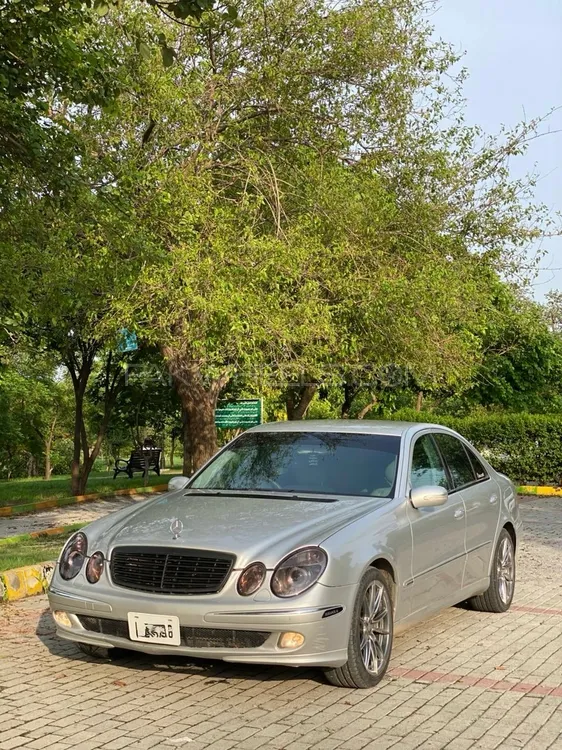 Mercedes Benz E Class 2003 for Sale in Islamabad Image-1