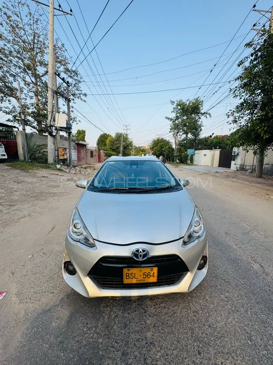 Toyota Aqua 2016 for Sale in Multan Image-1