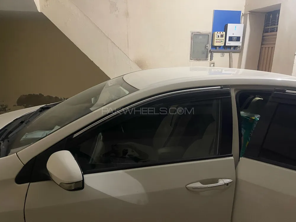 Toyota Corolla 2015 for Sale in Sadiqabad Image-1