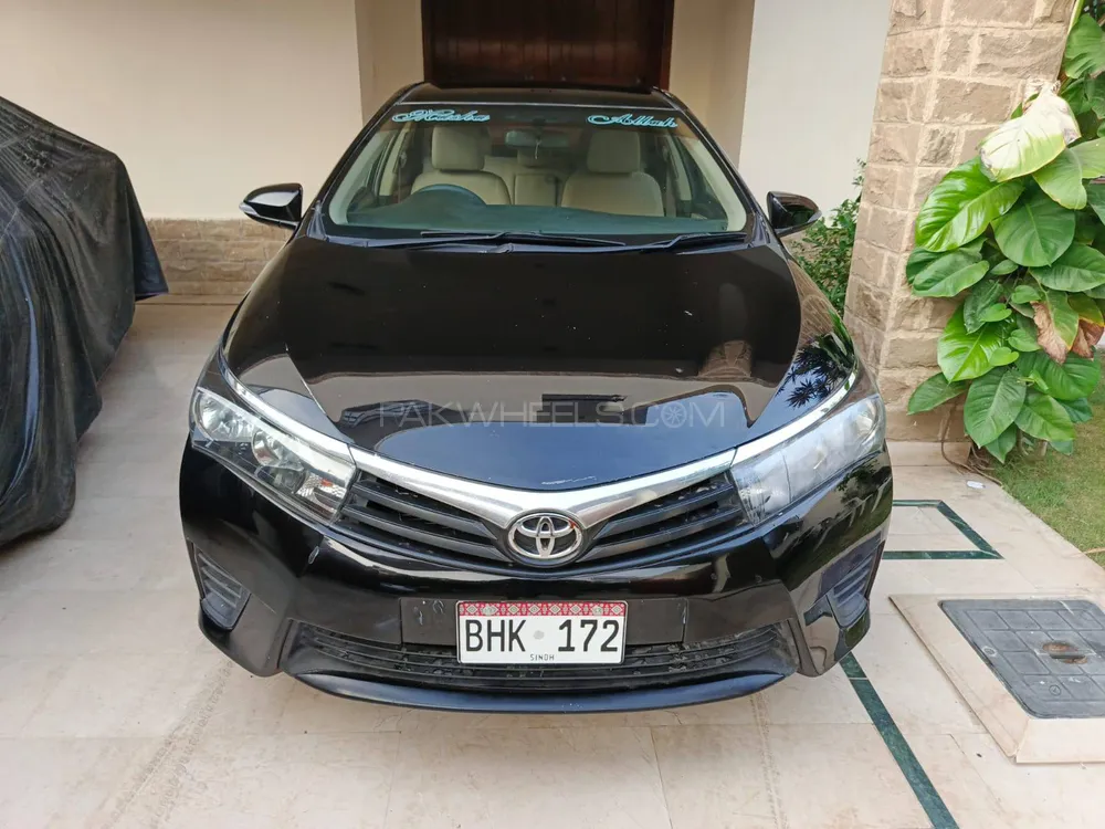 Toyota Corolla 2016 for Sale in Karachi Image-1
