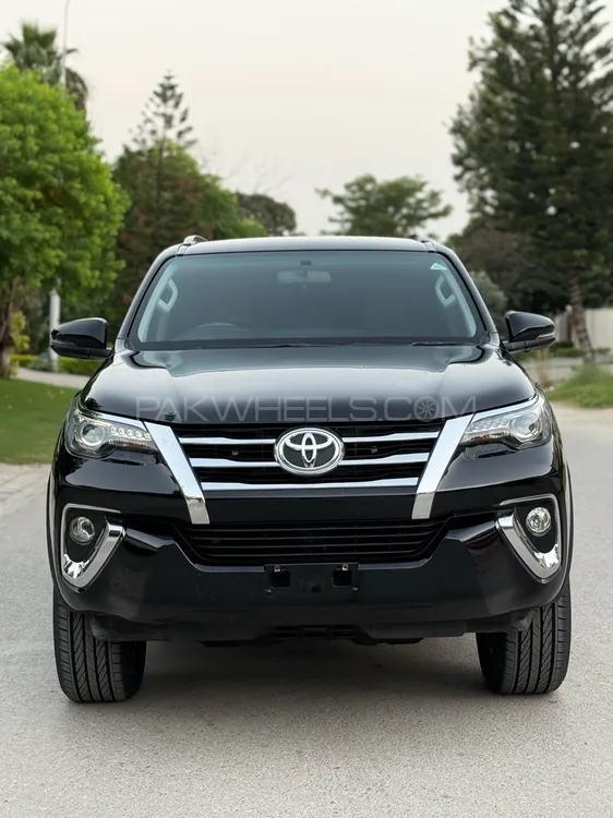 Toyota Fortuner 2021 for Sale in Islamabad Image-1