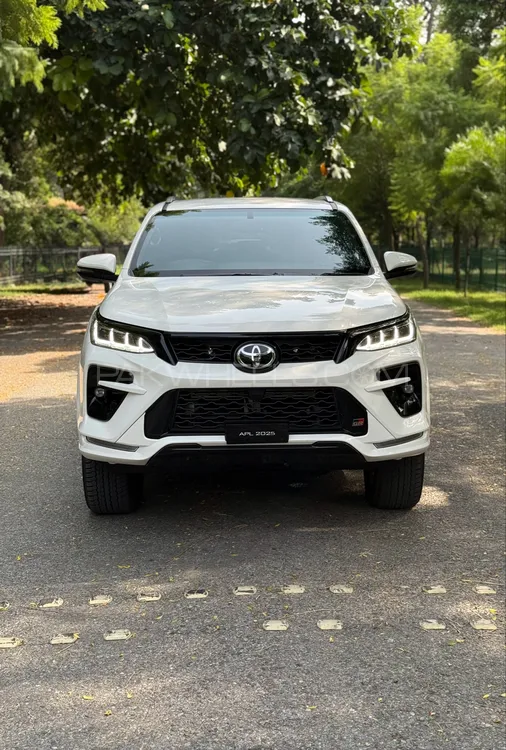 Toyota Fortuner 2025 for Sale in Lahore Image-1