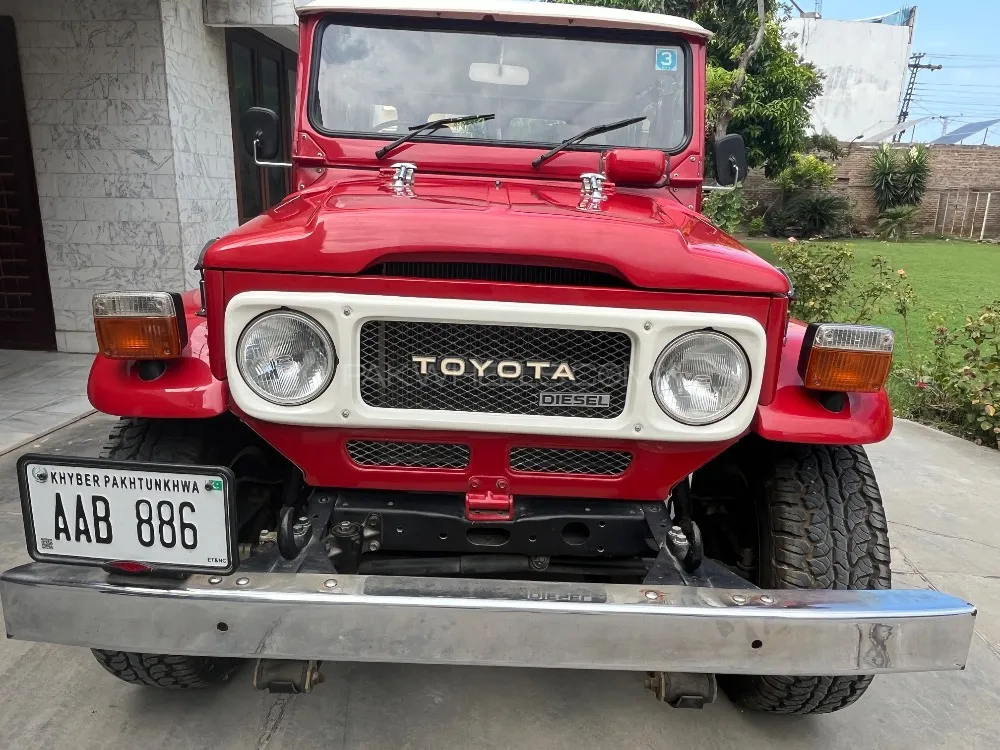 Toyota Land Cruiser 1984 for Sale in Mardan Toyota Land Cruiser 1984 for Sale in Mardan Image-1