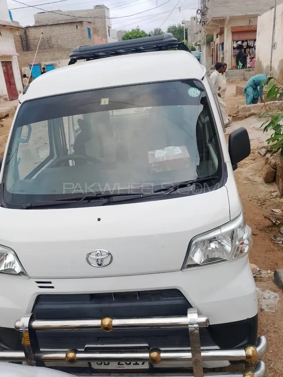 Toyota Pixis Epoch 2019 for Sale in Karachi Image-1
