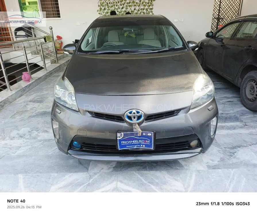 Toyota Prius 2011 for Sale in Peshawar Image-1